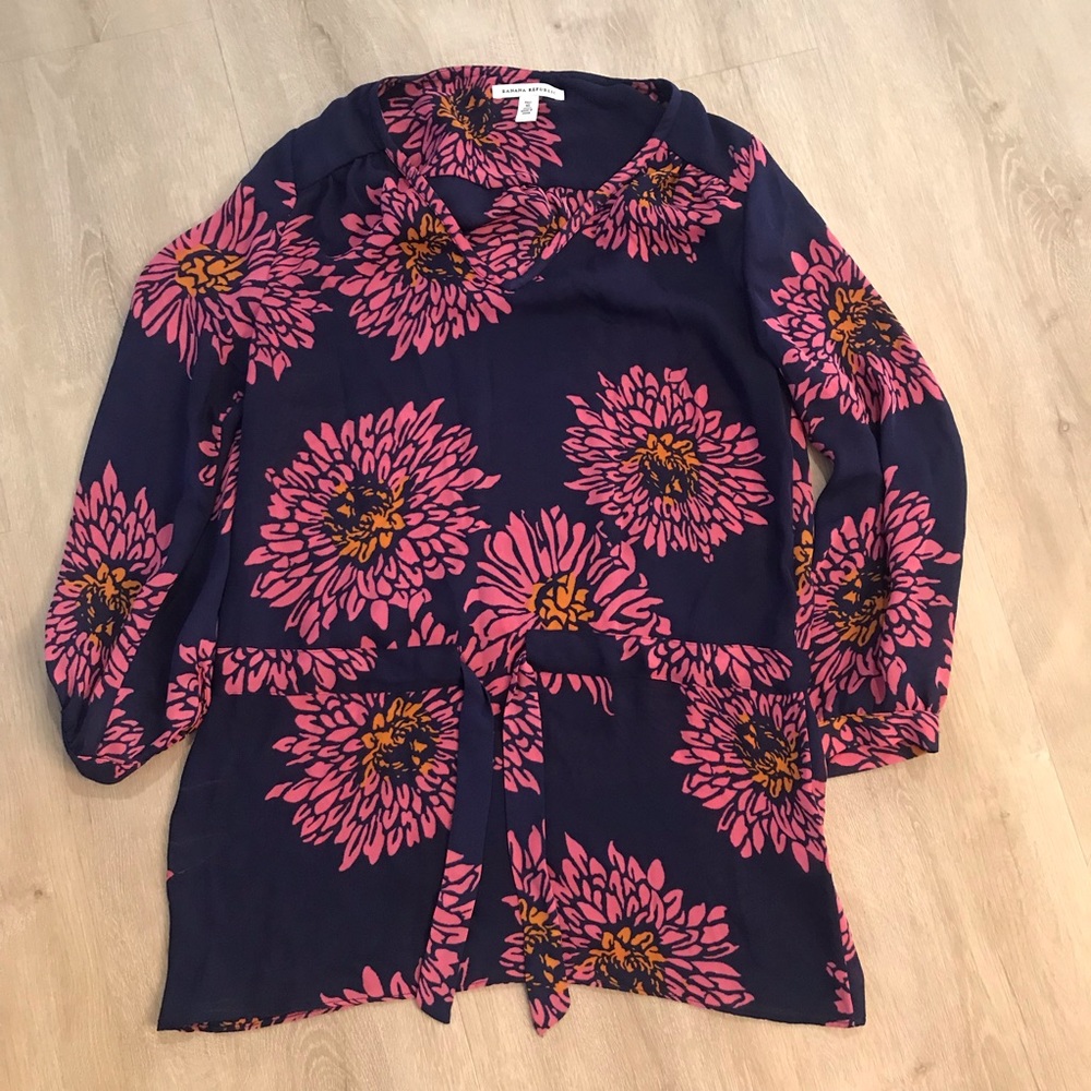 Banana Republic blouse size XS tall
